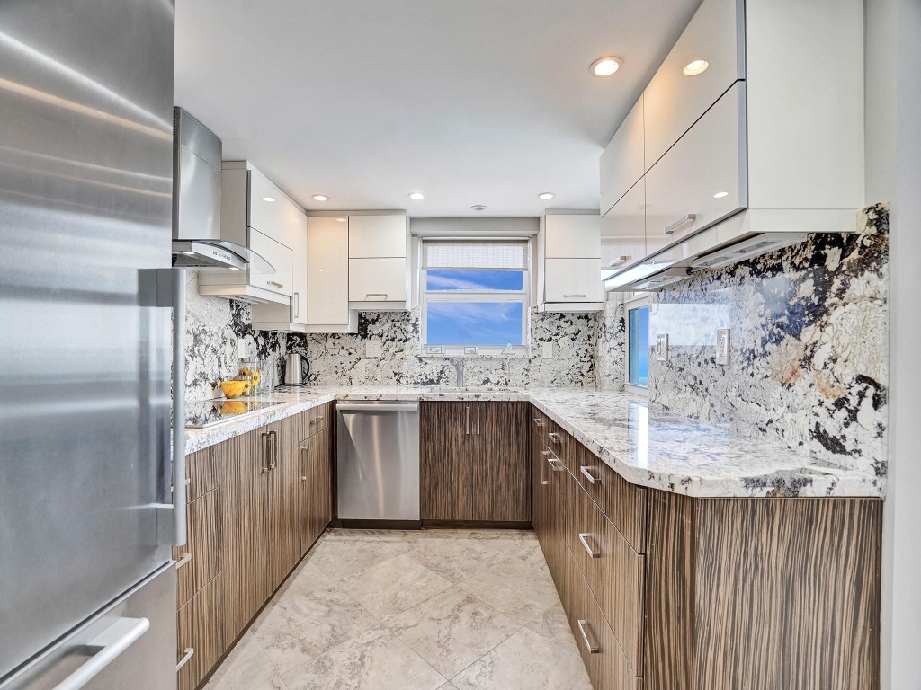 3430 Galt Ocean Dr 1107