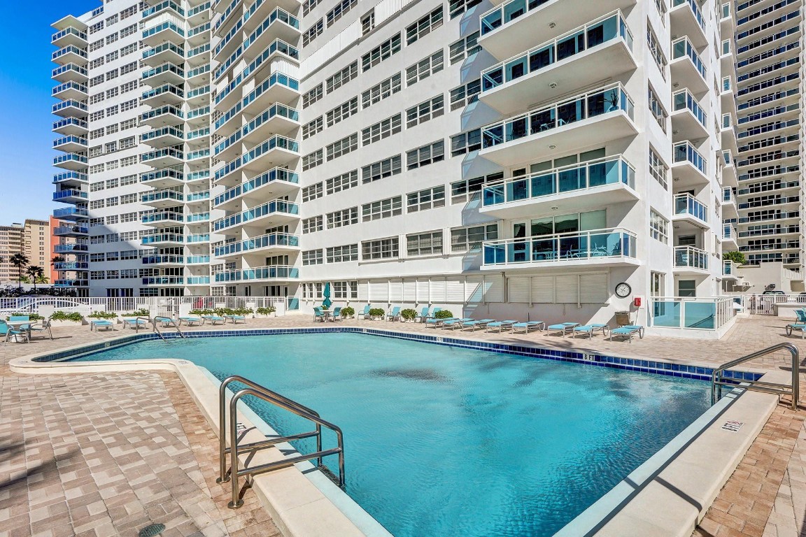 3430 Galt Ocean Dr 1107