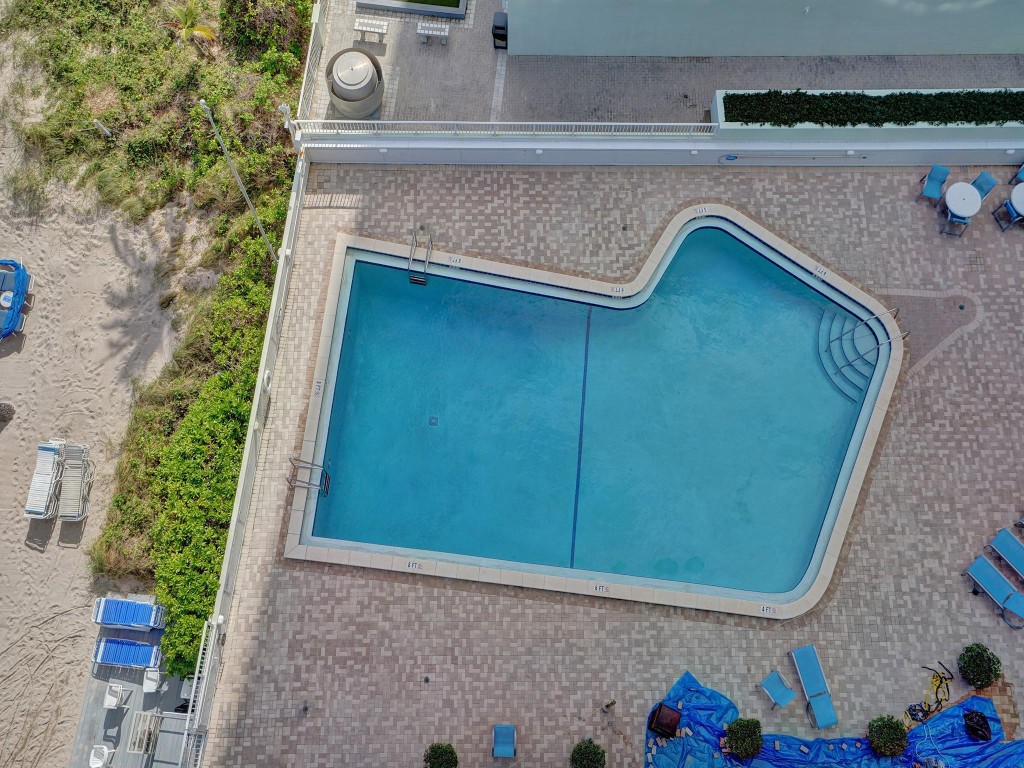 3430 Galt Ocean Dr 1107