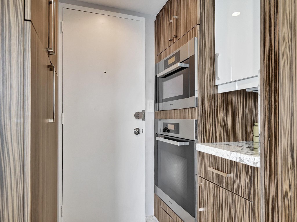 3430 Galt Ocean Dr 1107