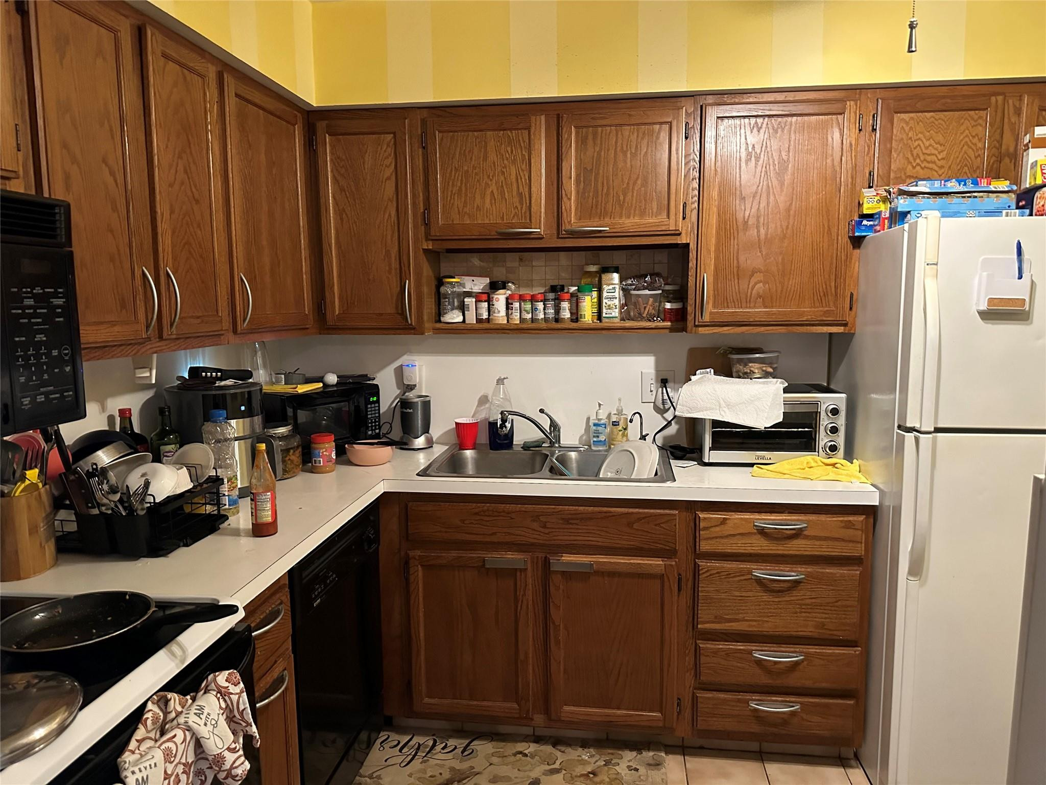 9785 Pineapple Tree Dr 207