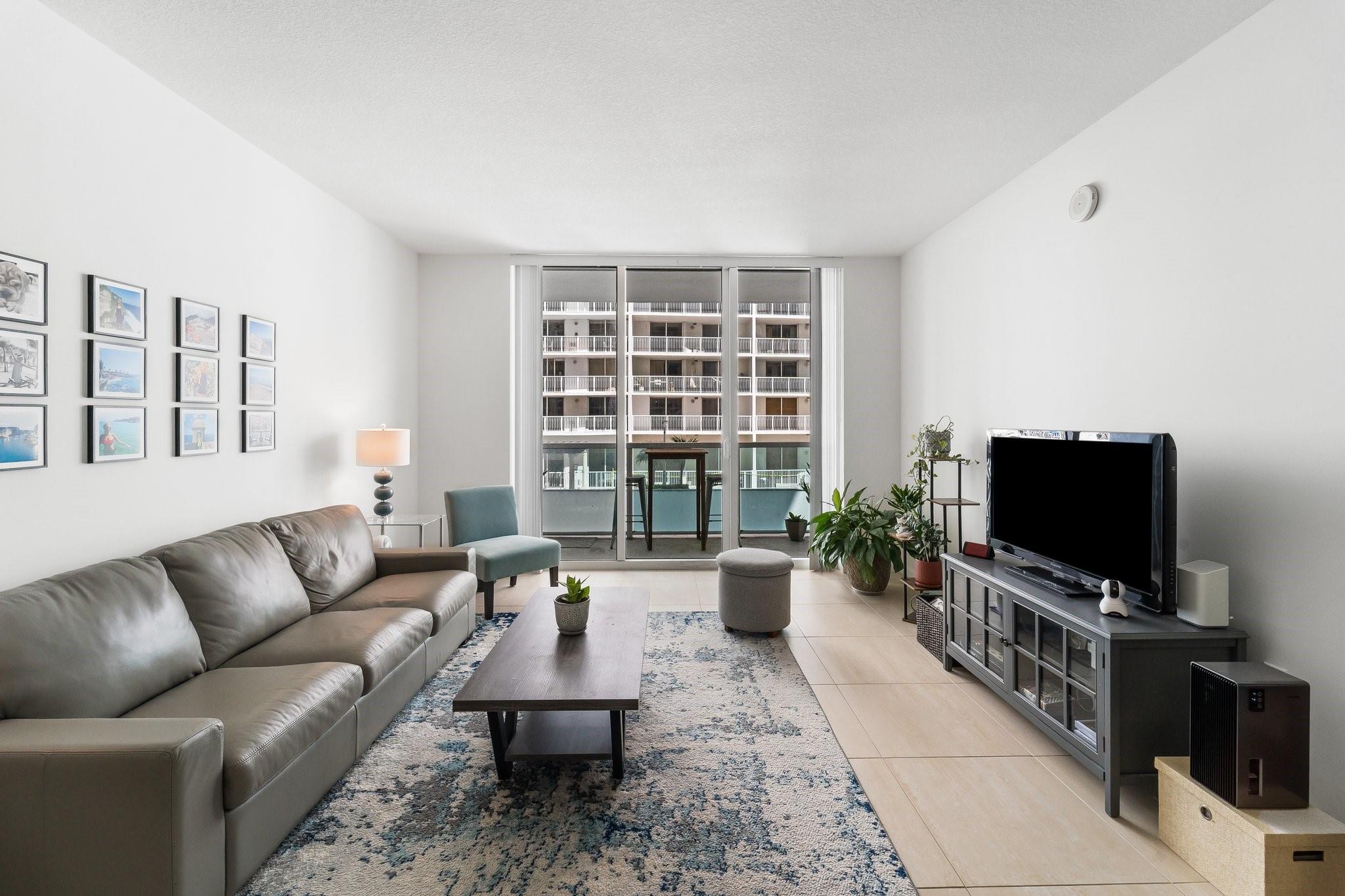 186 SE 12th Ter 1208