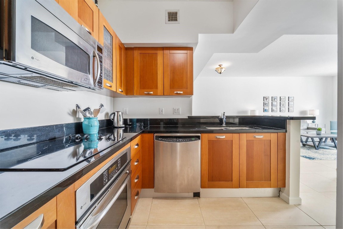 186 SE 12th Ter 1208