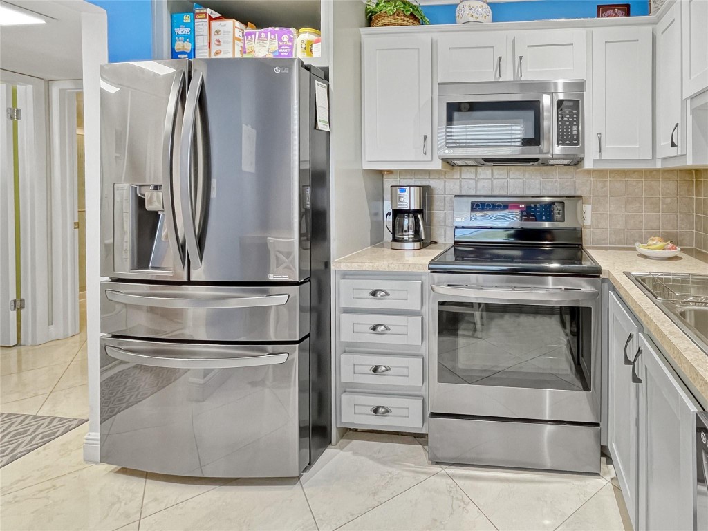 128 S Cypress Rd 835