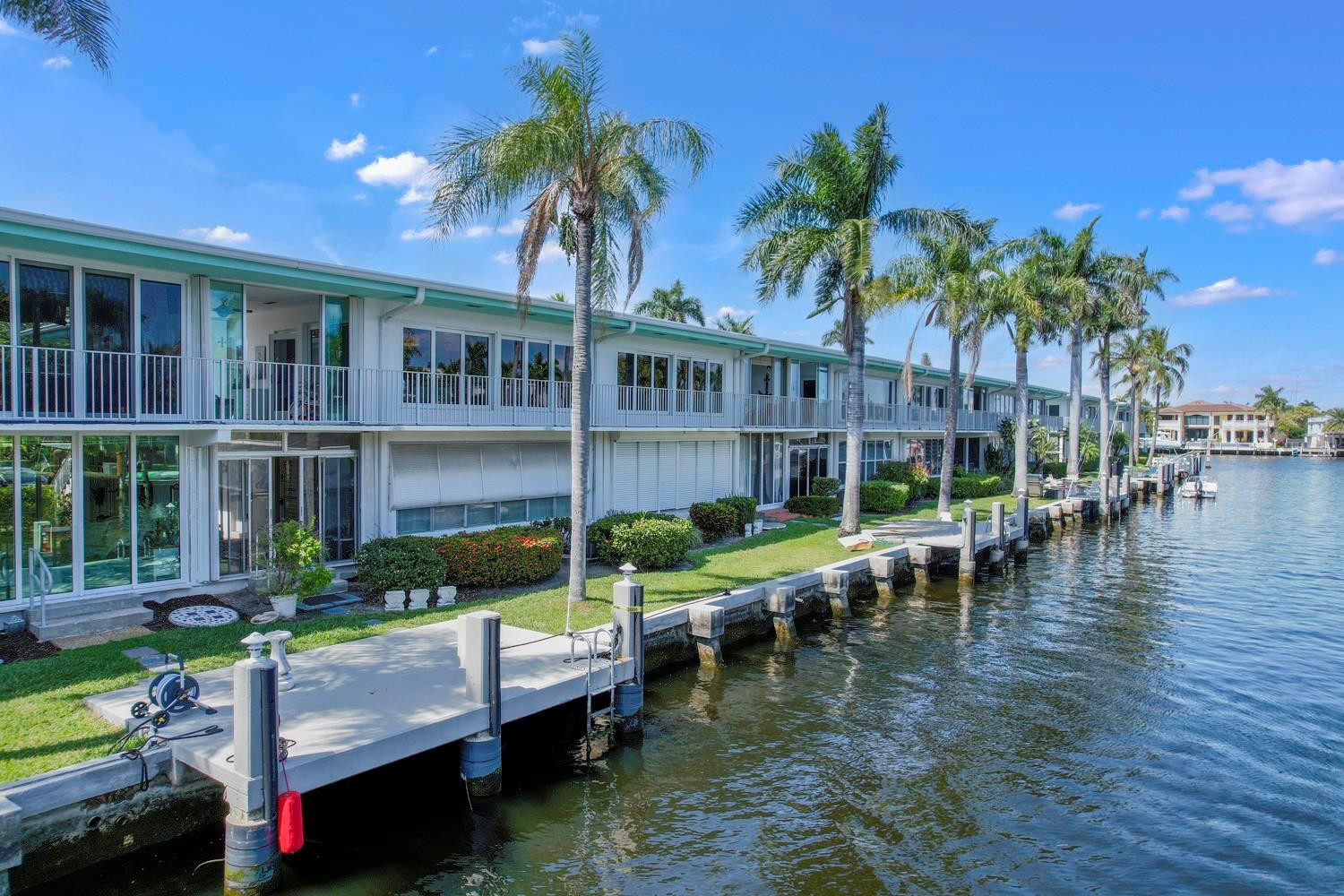 180 Isle Of Venice Dr 225/226