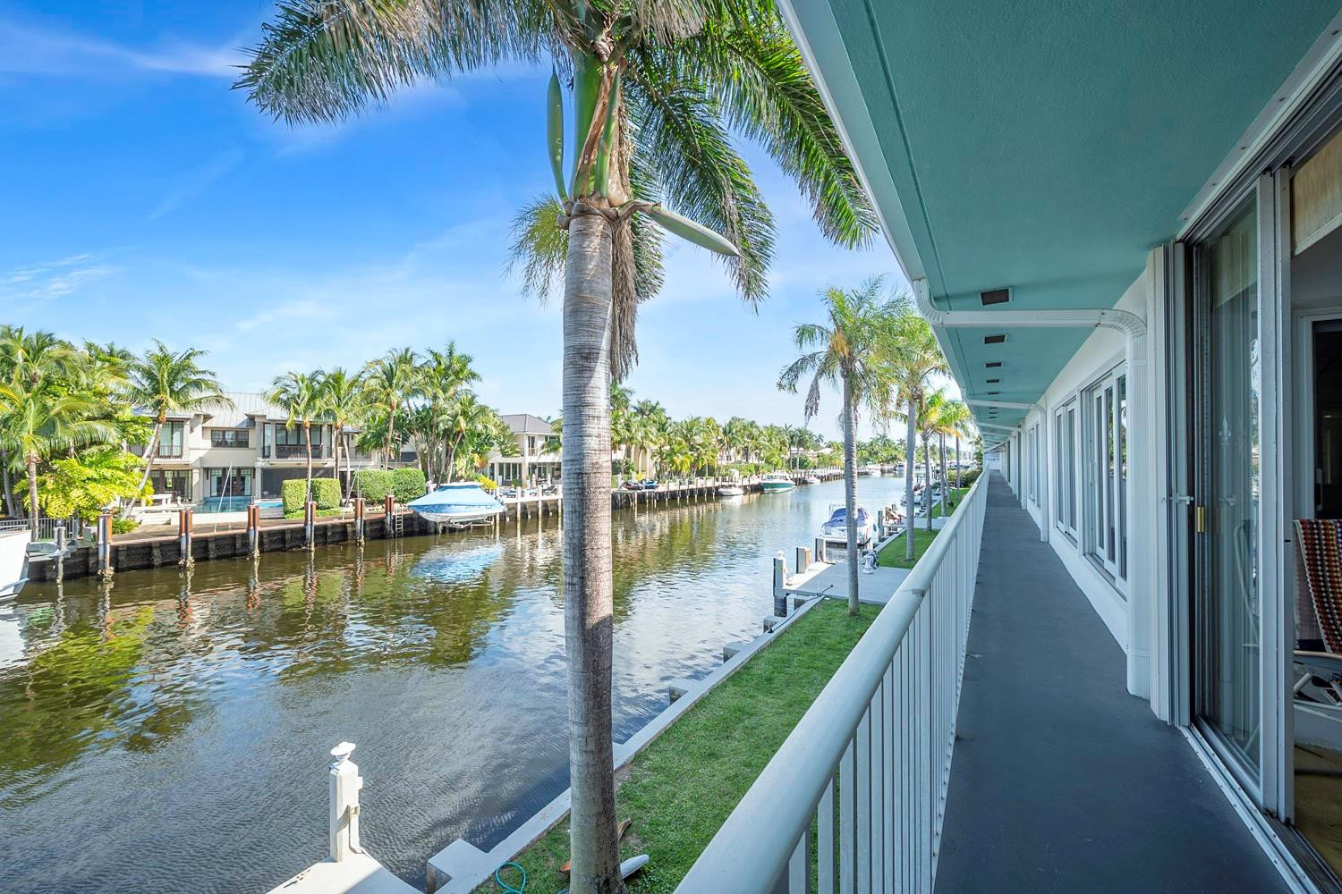 180 Isle Of Venice Dr 225/226