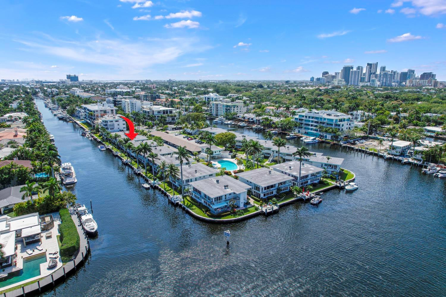 180 Isle Of Venice Dr 225/226