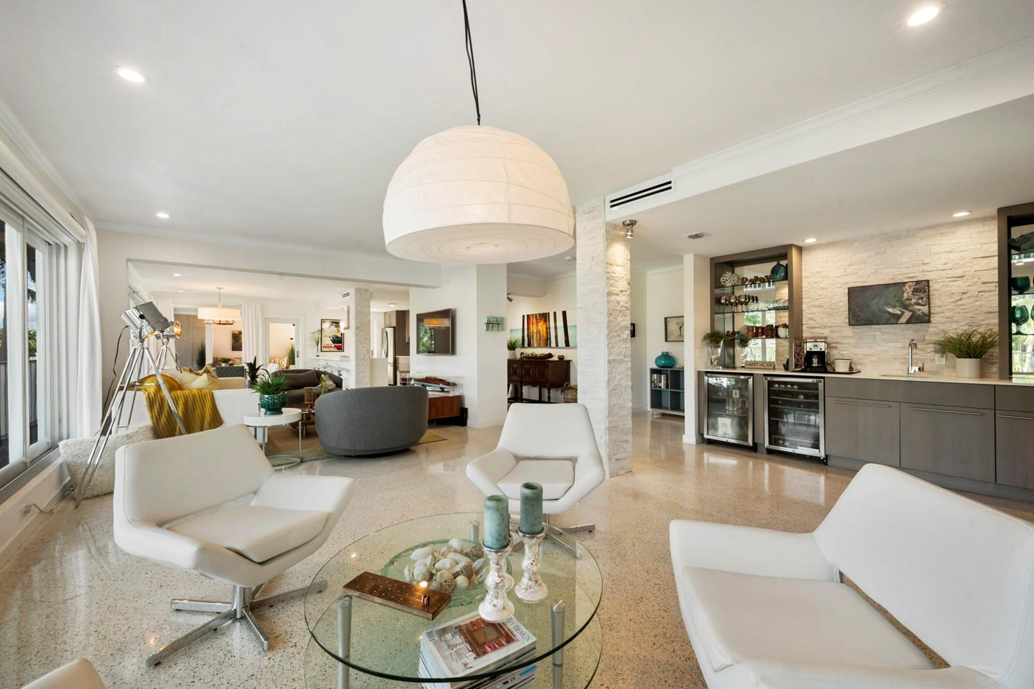 180 Isle Of Venice Dr 225/226