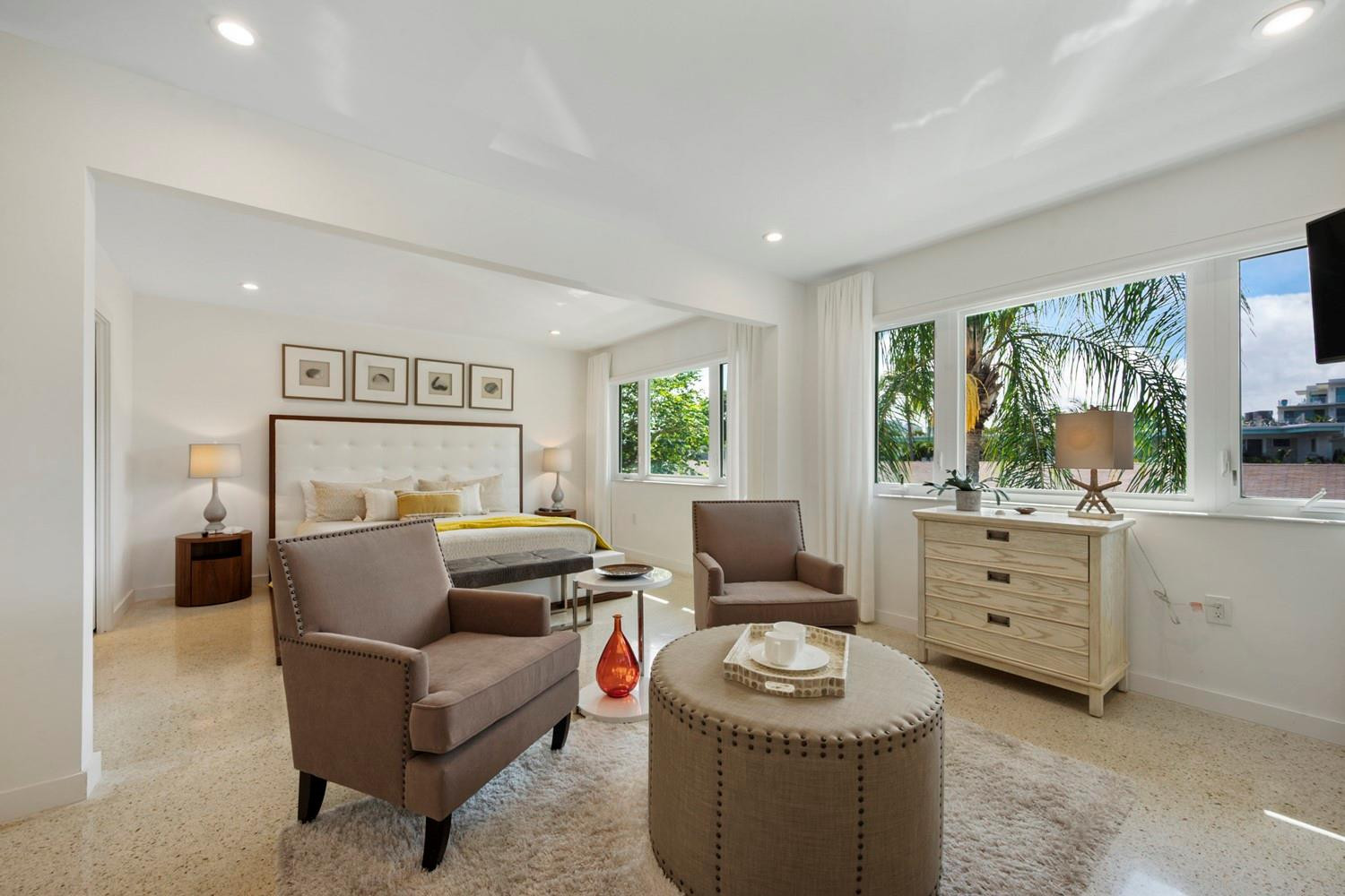 180 Isle Of Venice Dr 225/226