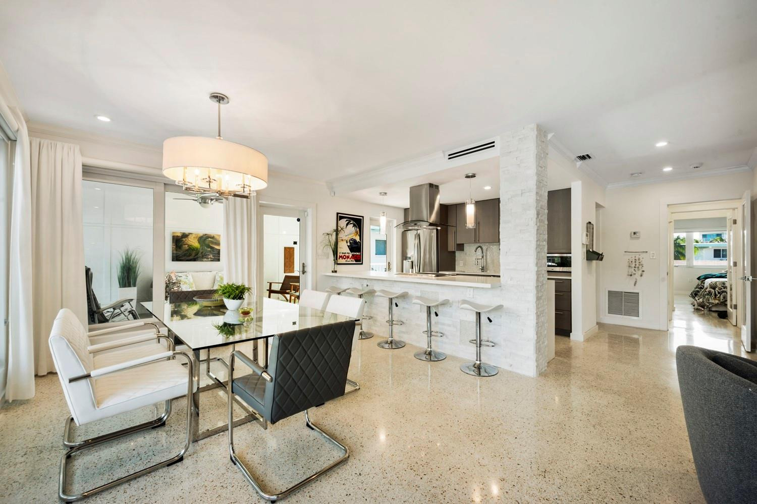 180 Isle Of Venice Dr 225/226