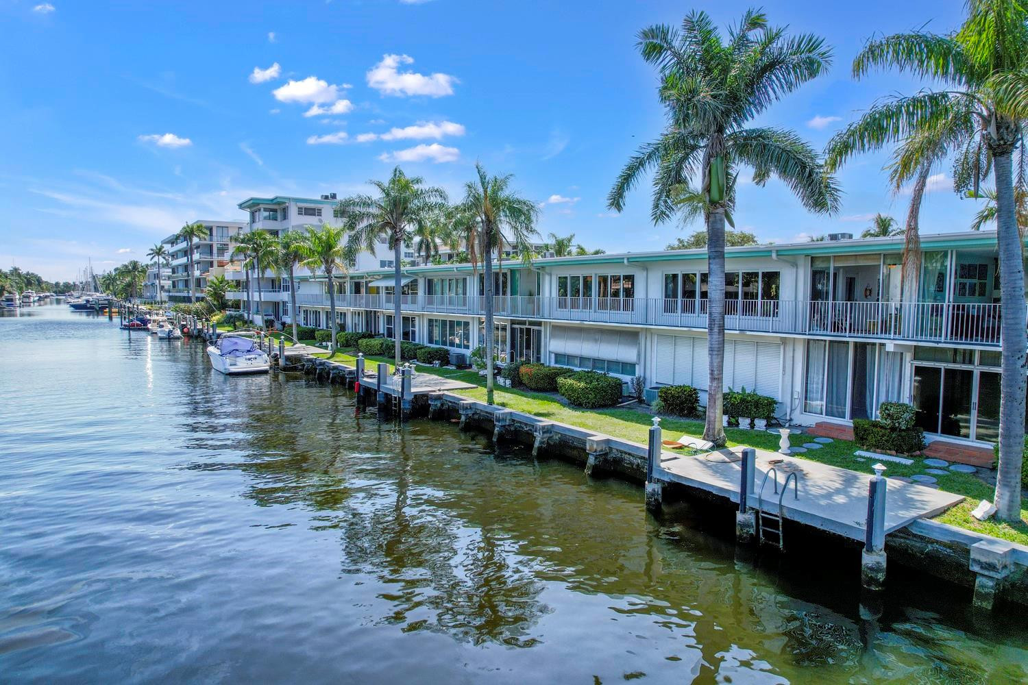 180 Isle Of Venice Dr 225/226