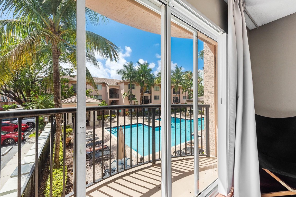 2005 SE 10th Ave 406