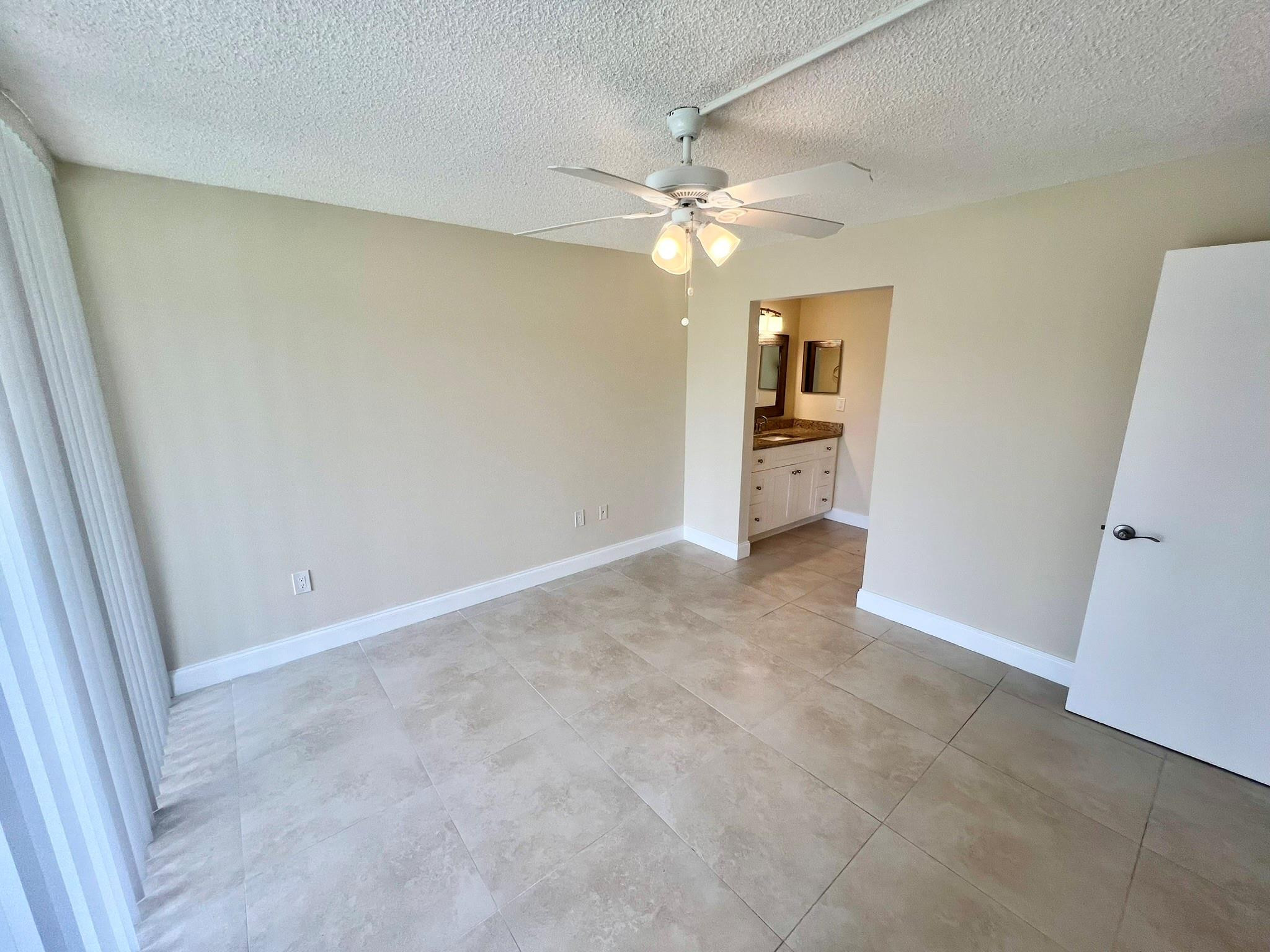 9491 Evergreen Pl 205