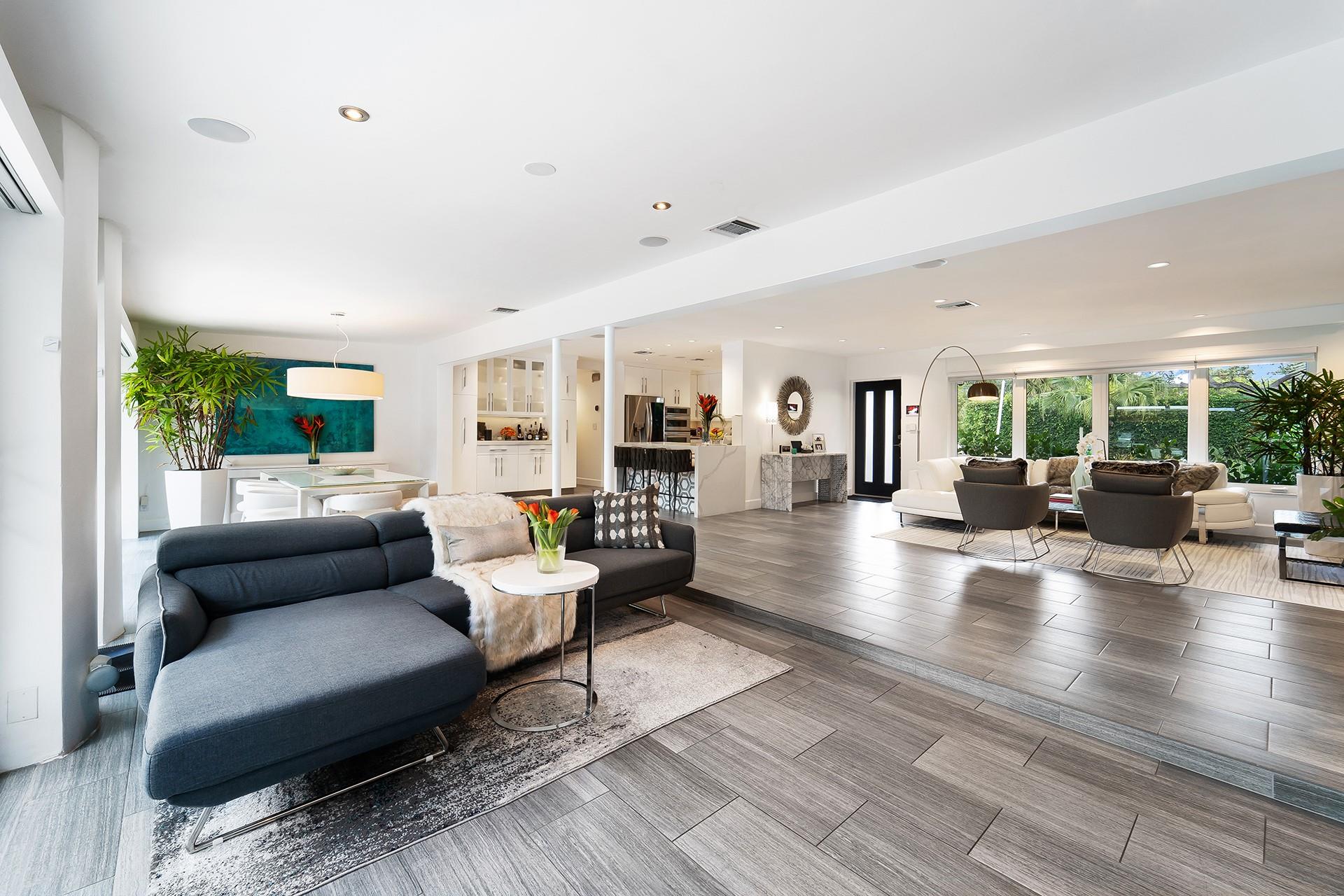 2617 Bayview Dr