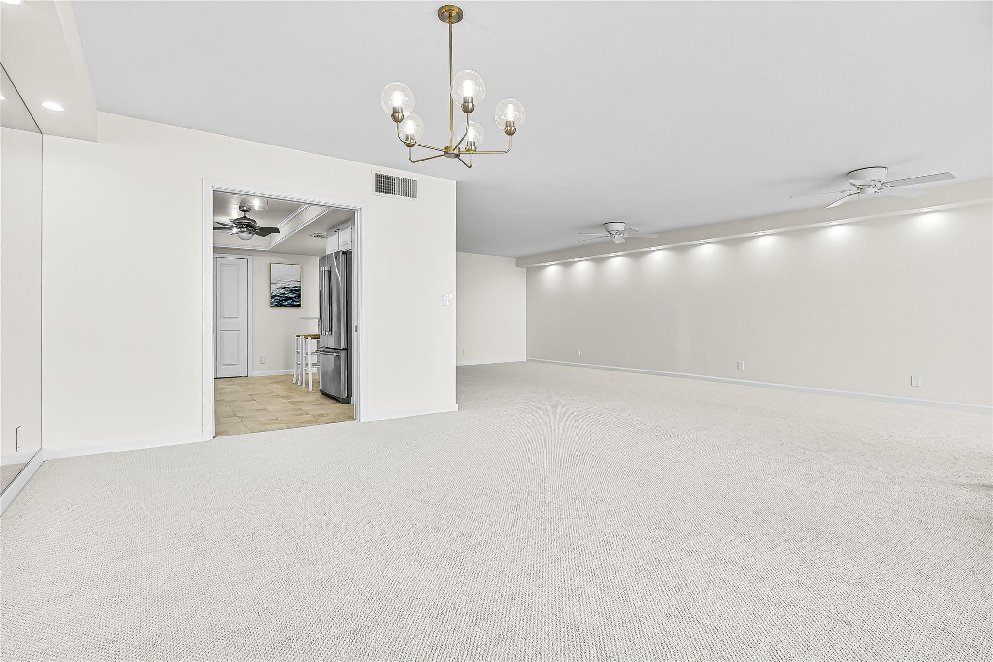 2200 S Ocean Ln 3005