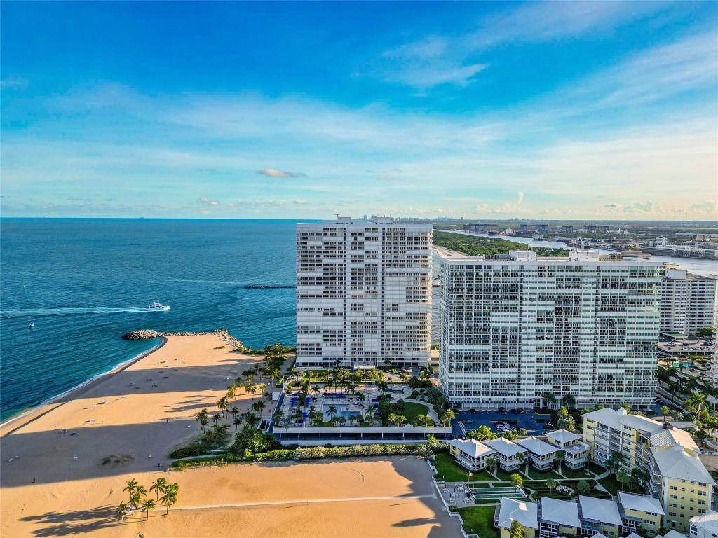 2200 S Ocean Ln 3005