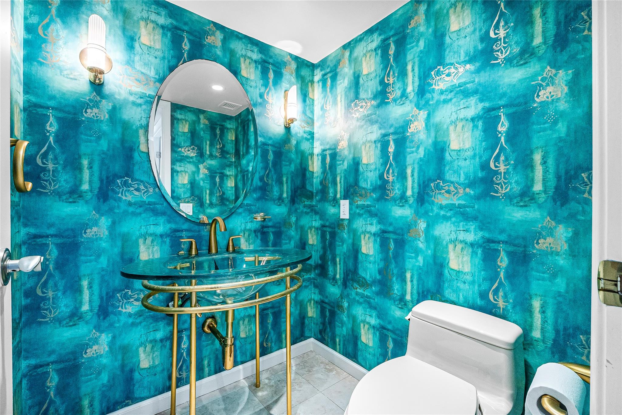 2200 S Ocean Ln 3005