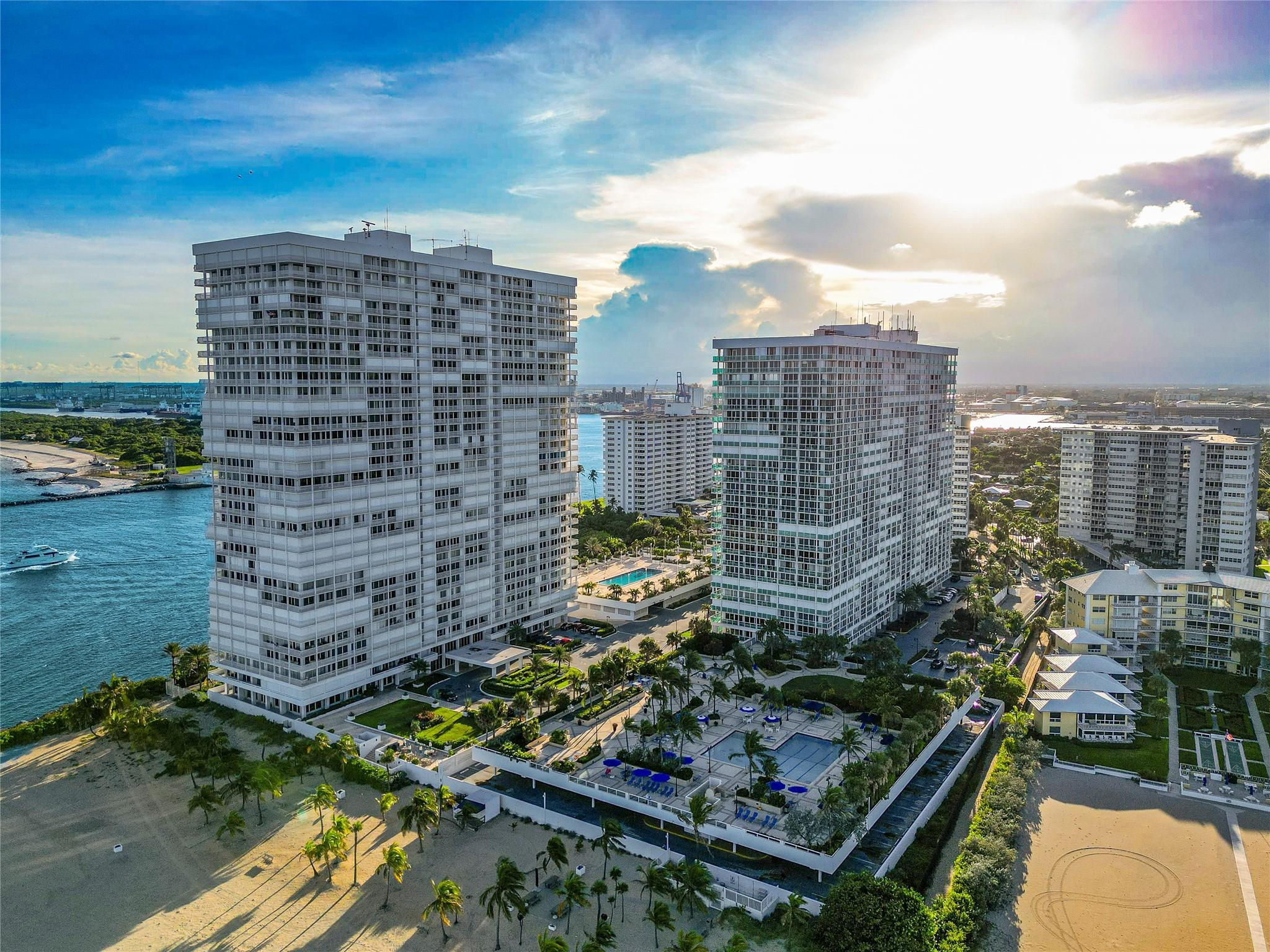 2200 S Ocean Ln 3005