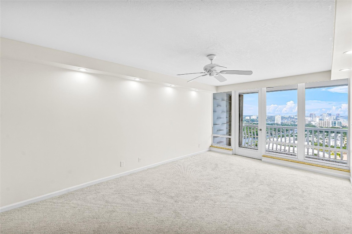 2200 S Ocean Ln 3005