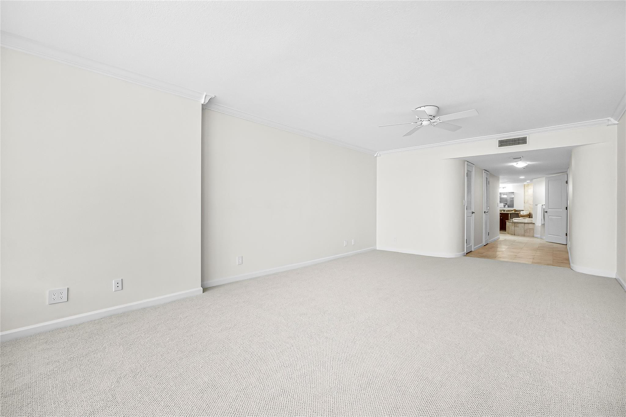 2200 S Ocean Ln 3005