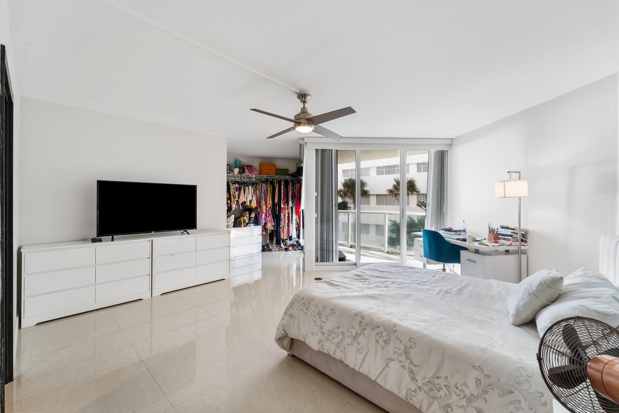 16445 Collins Ave 221