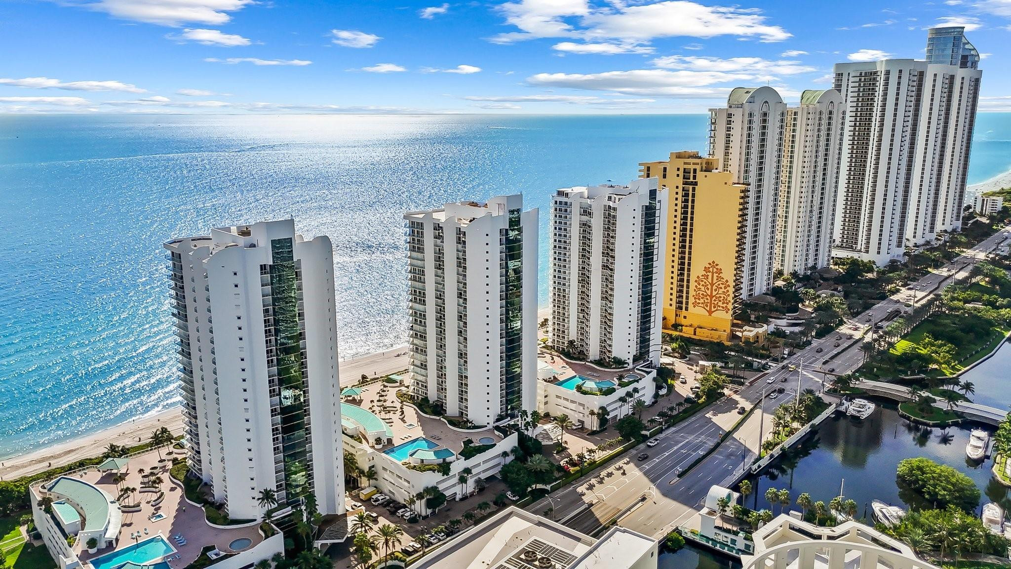 16445 Collins Ave 221