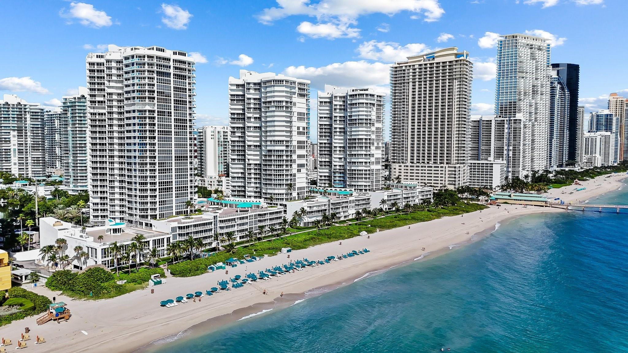 16445 Collins Ave 221