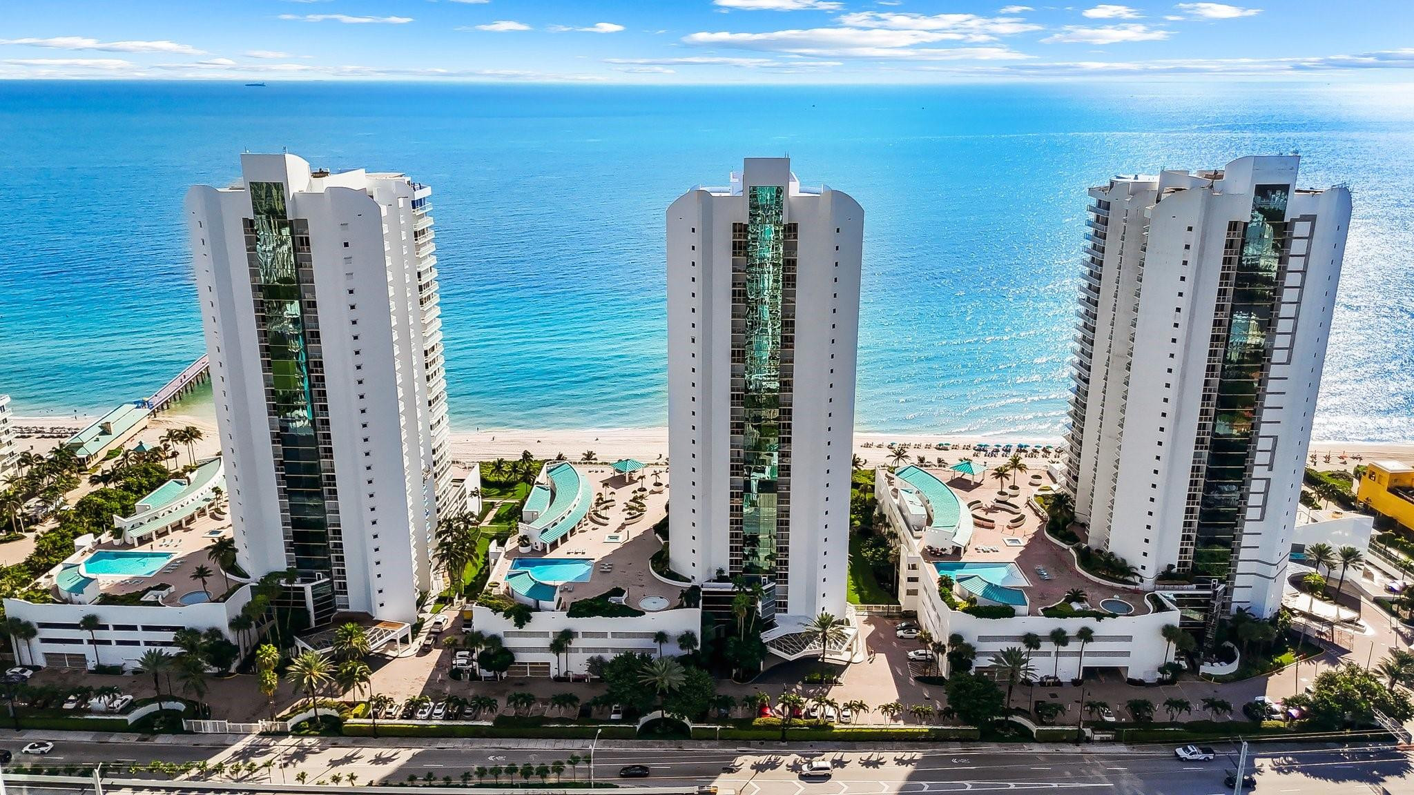 16445 Collins Ave 221