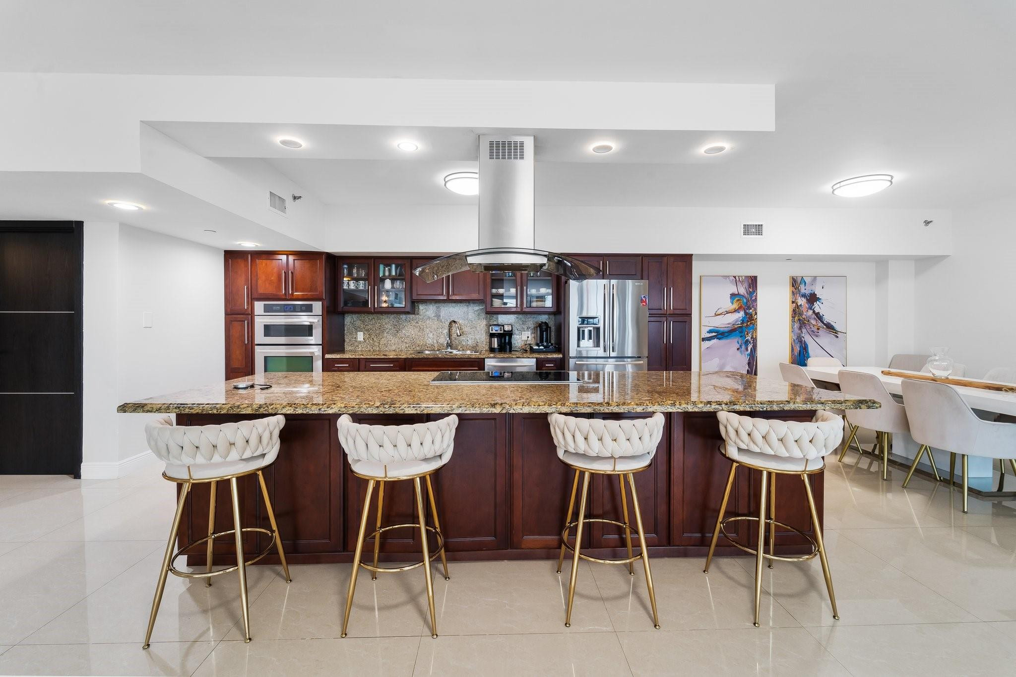 16445 Collins Ave 221