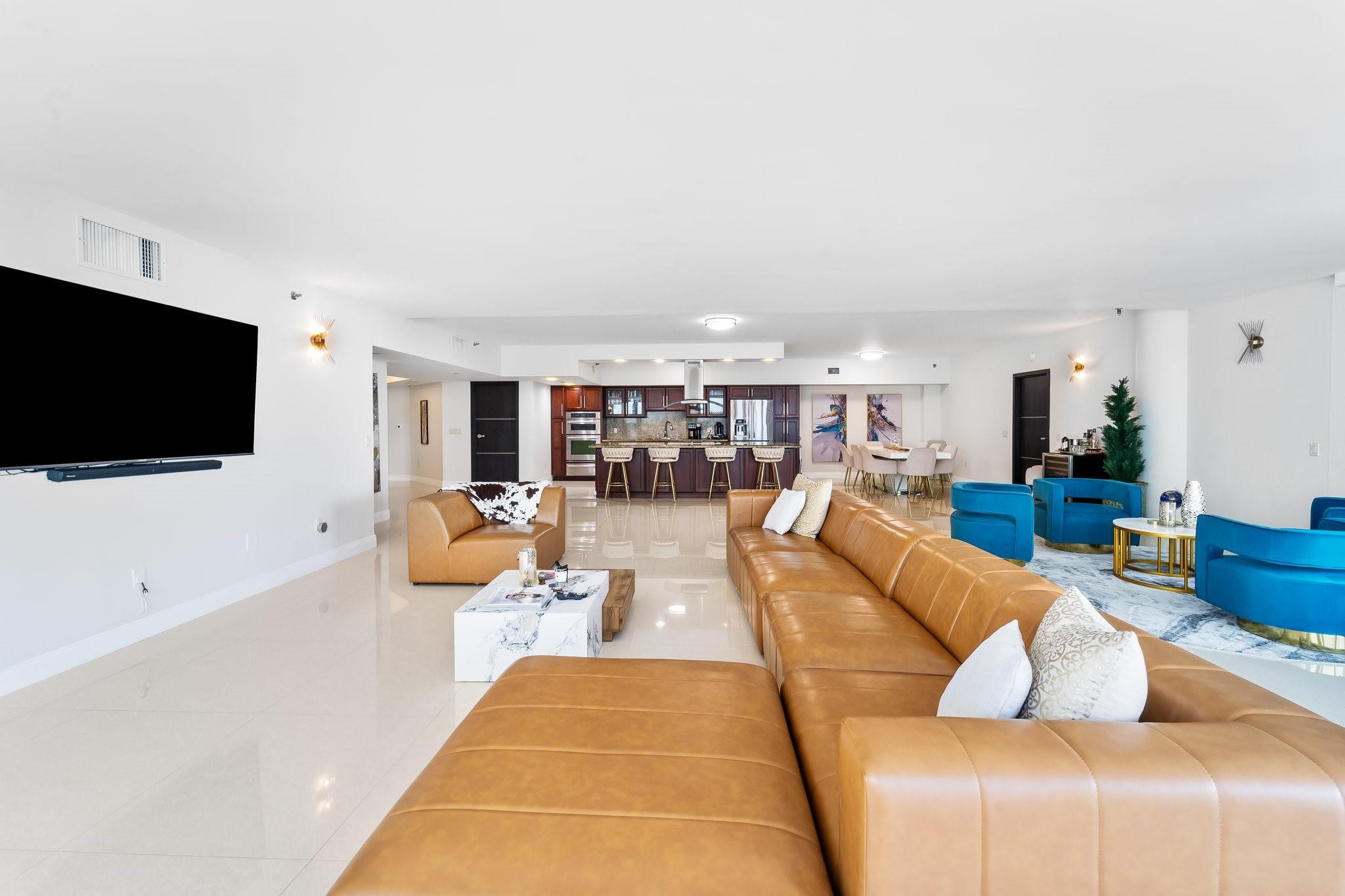 16445 Collins Ave 221