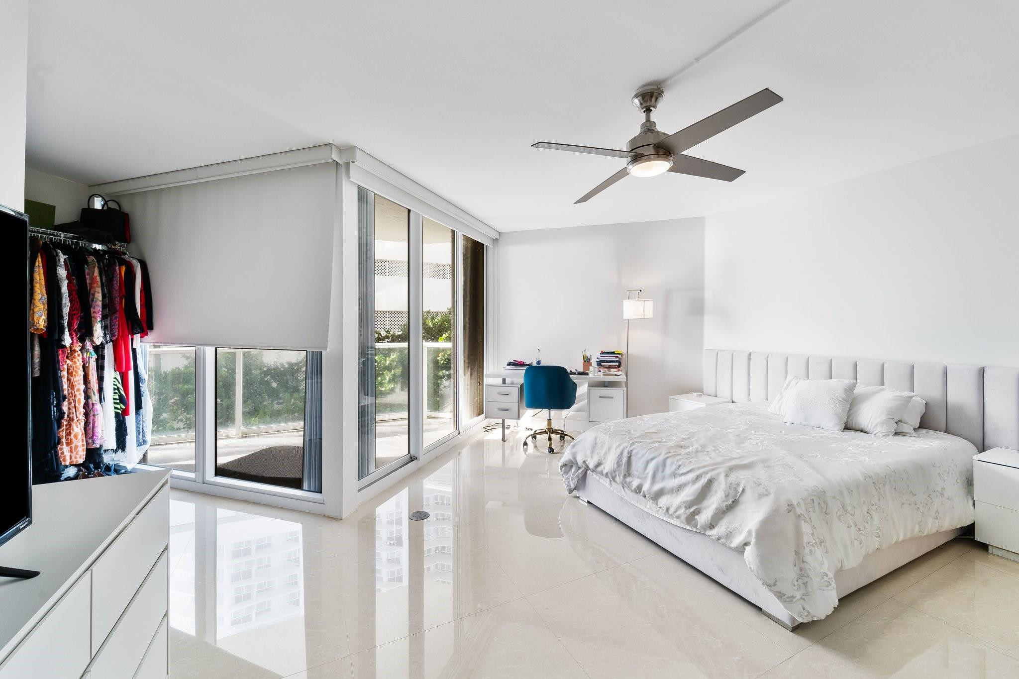 16445 Collins Ave 221