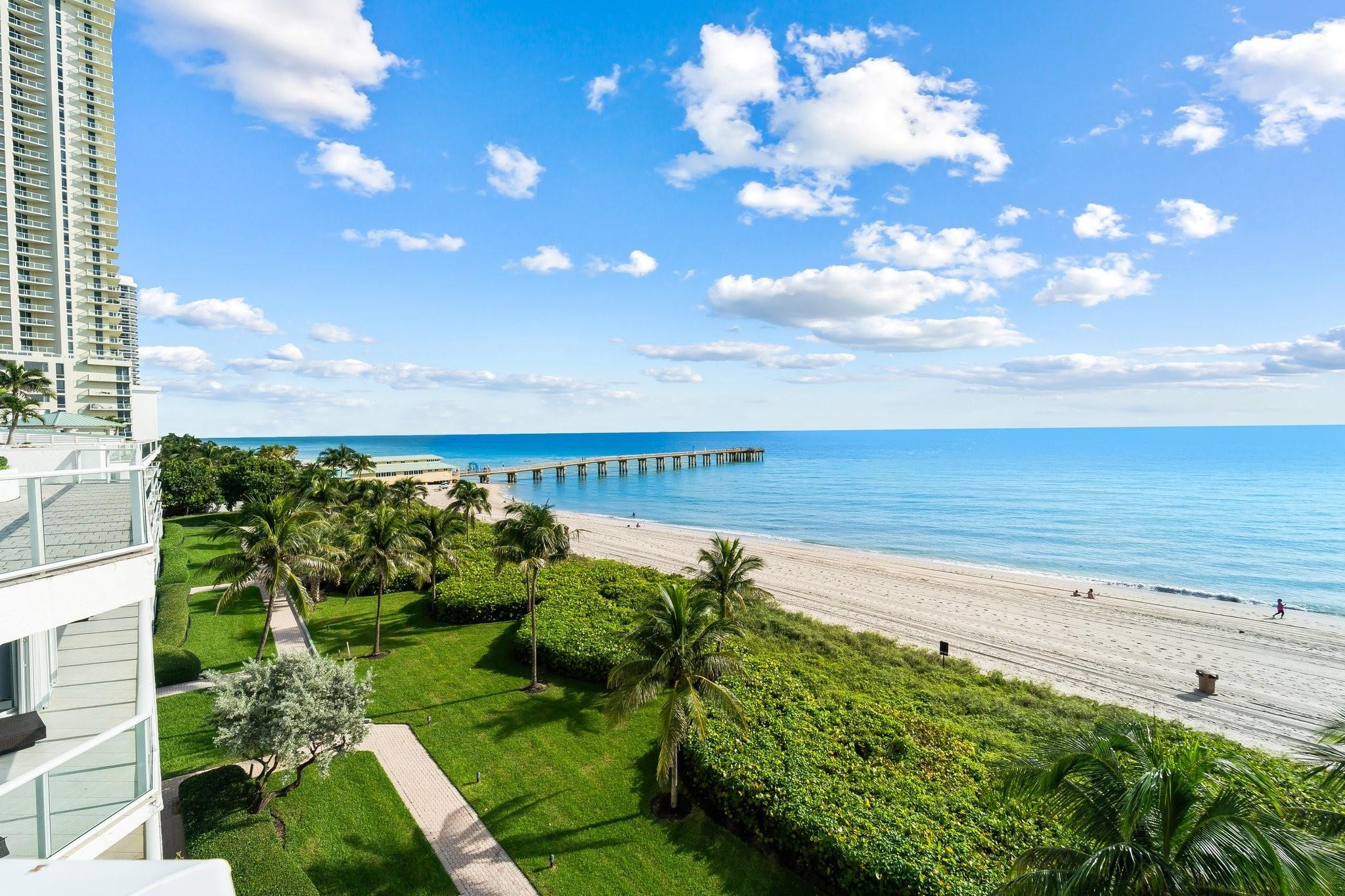 16445 Collins Ave 221