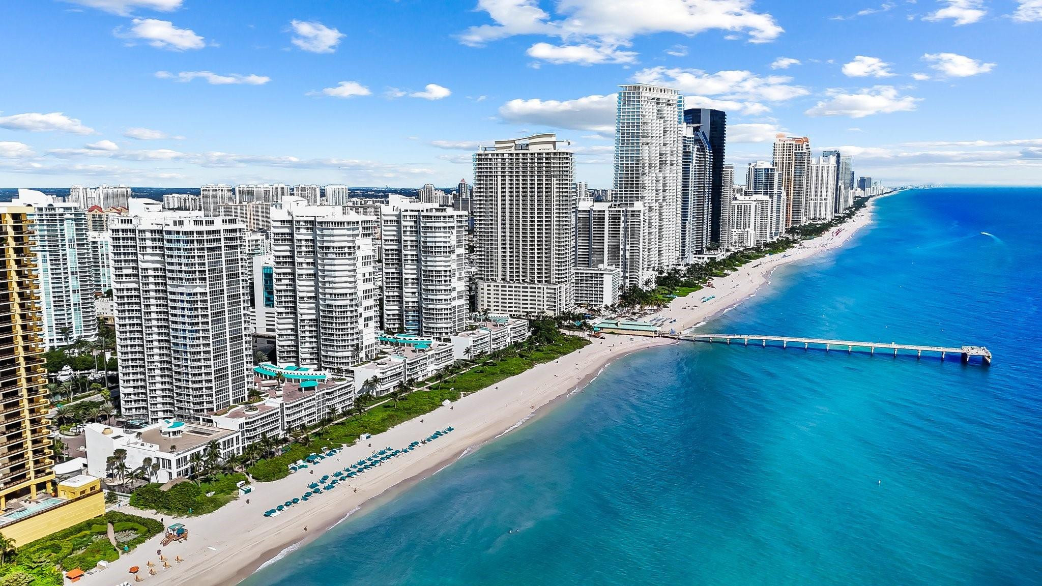 16445 Collins Ave 221