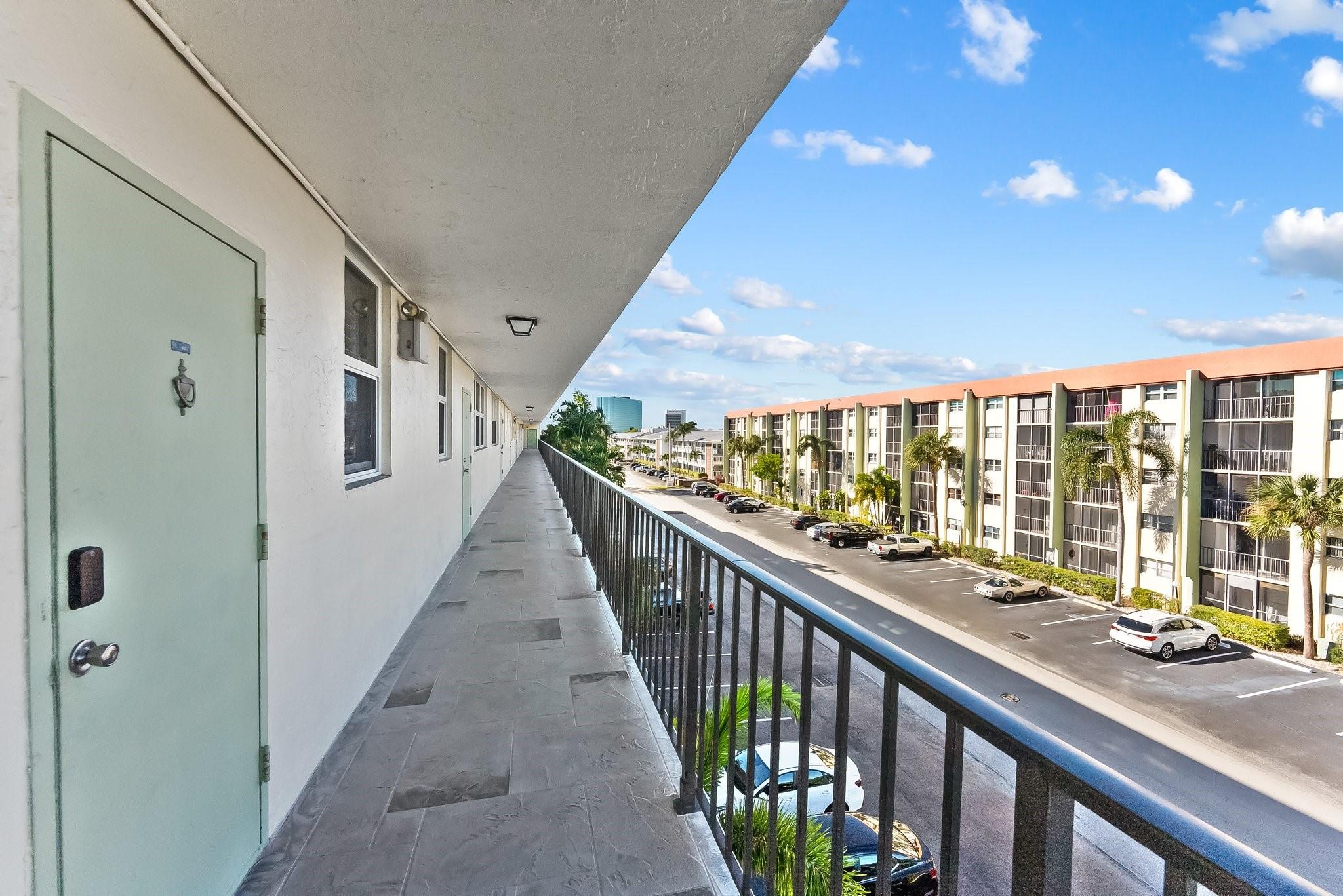 5300 NE 24th Ter 423C