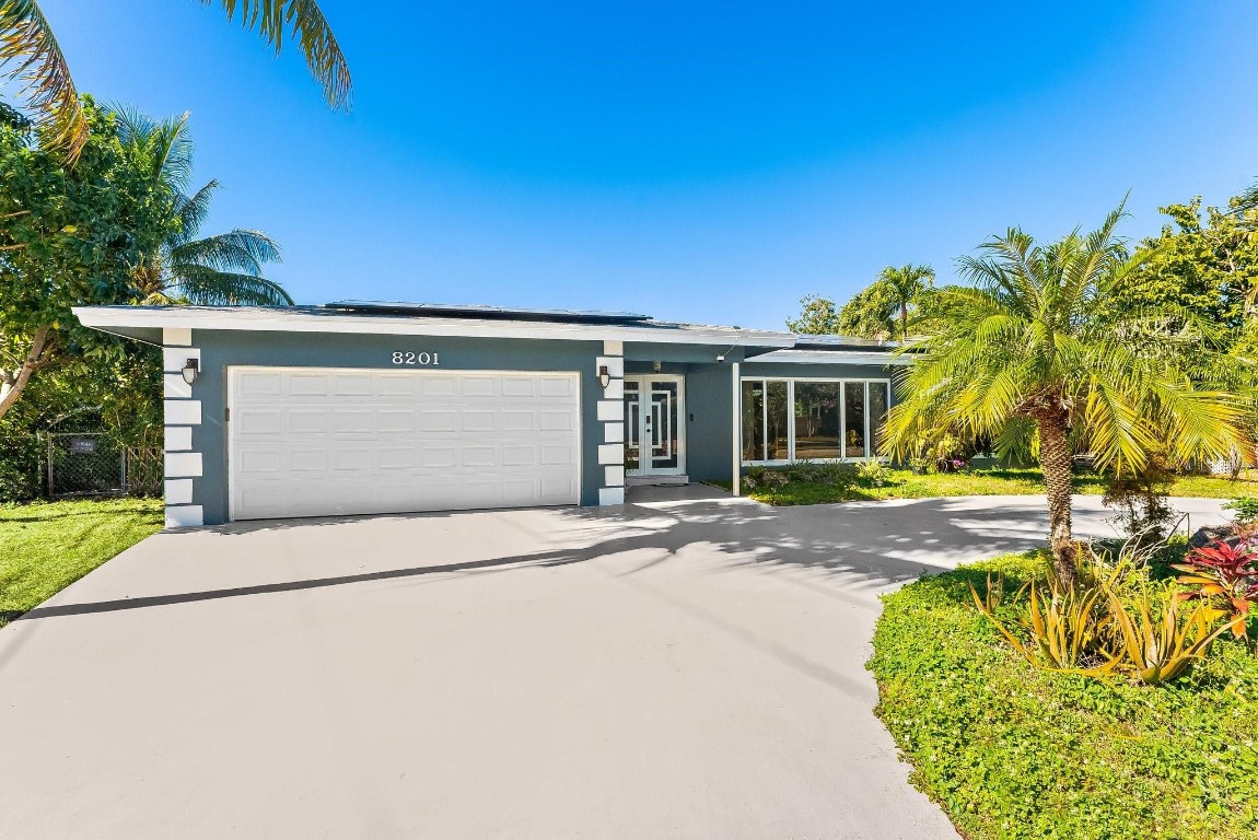 8201 NW 73rd Ave