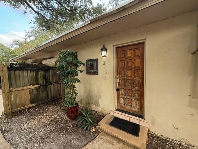 1605 SW 25th St