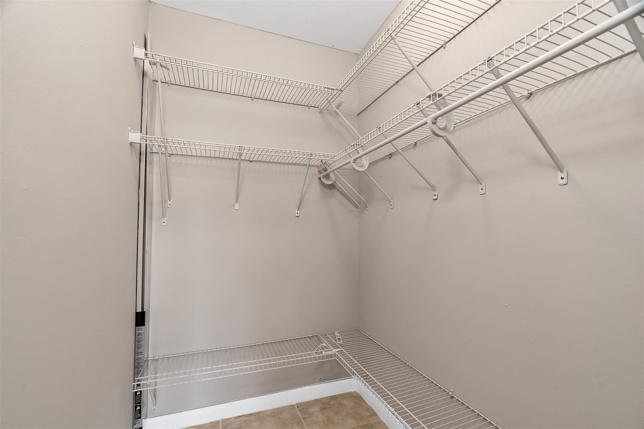 5495 NE 25th Ave 300