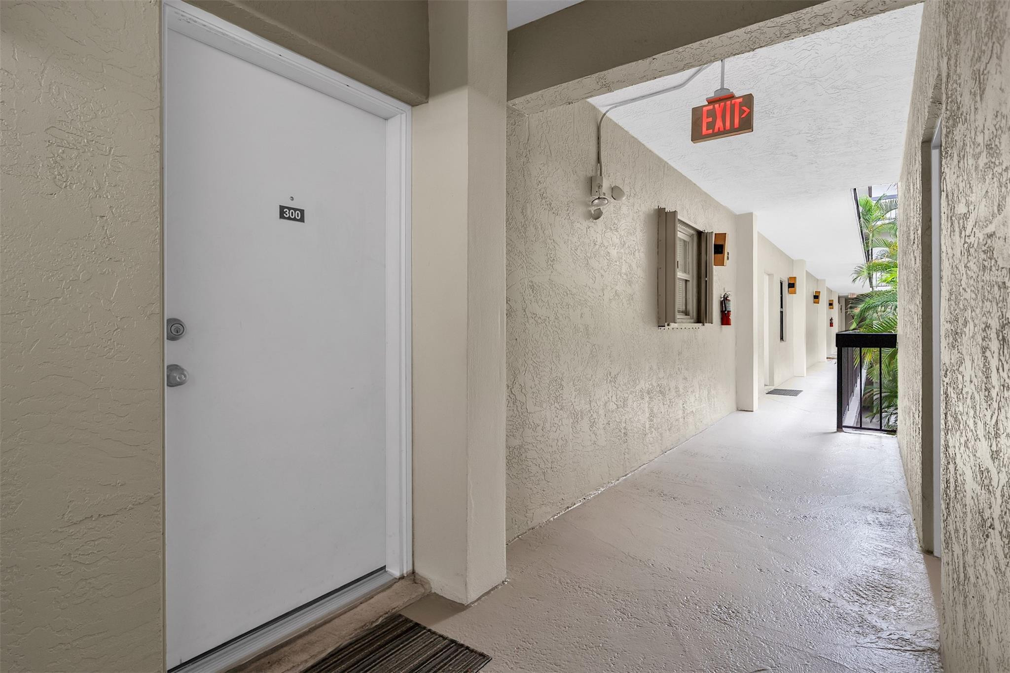 5495 NE 25th Ave 300