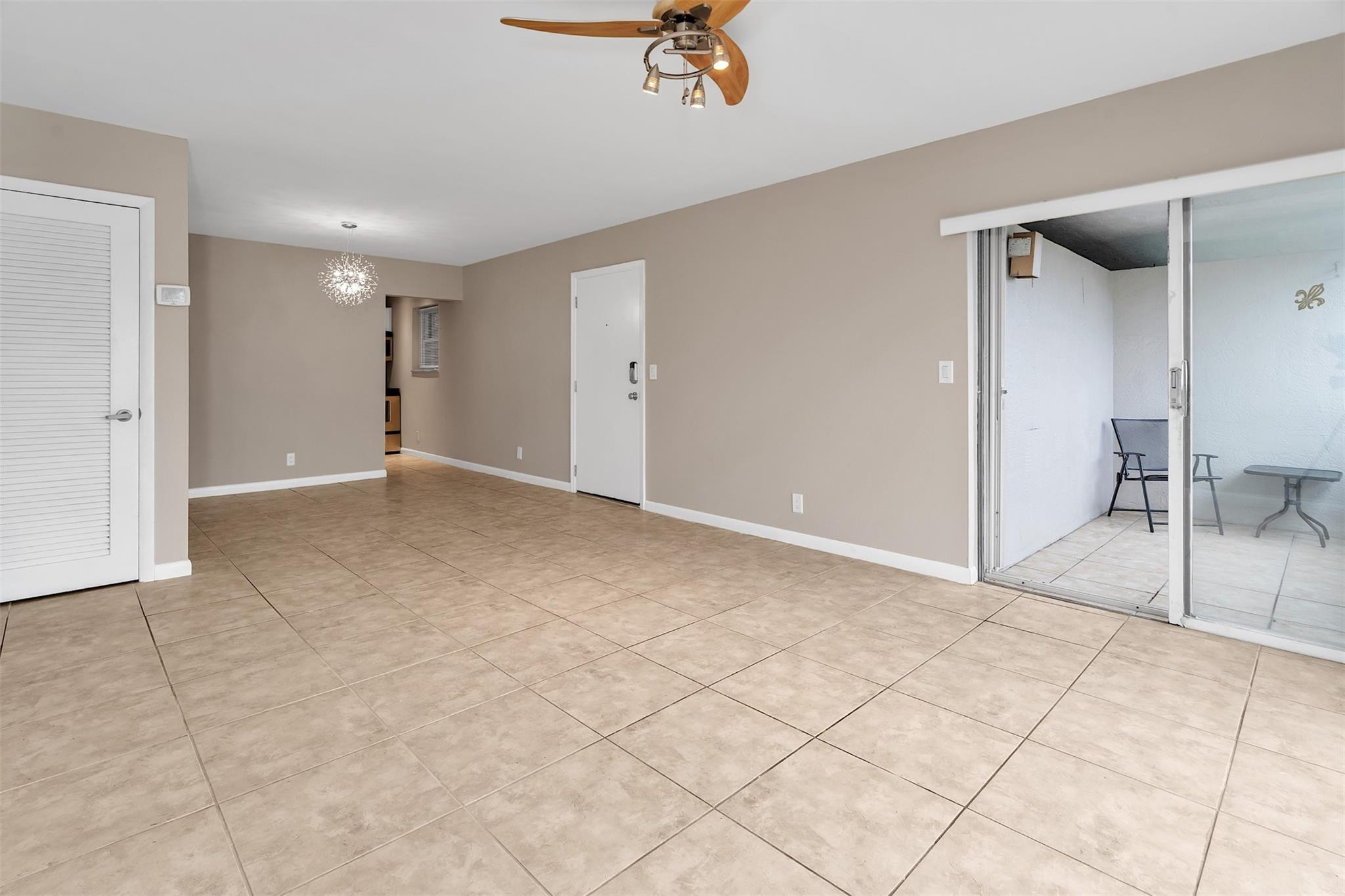 5495 NE 25th Ave 300