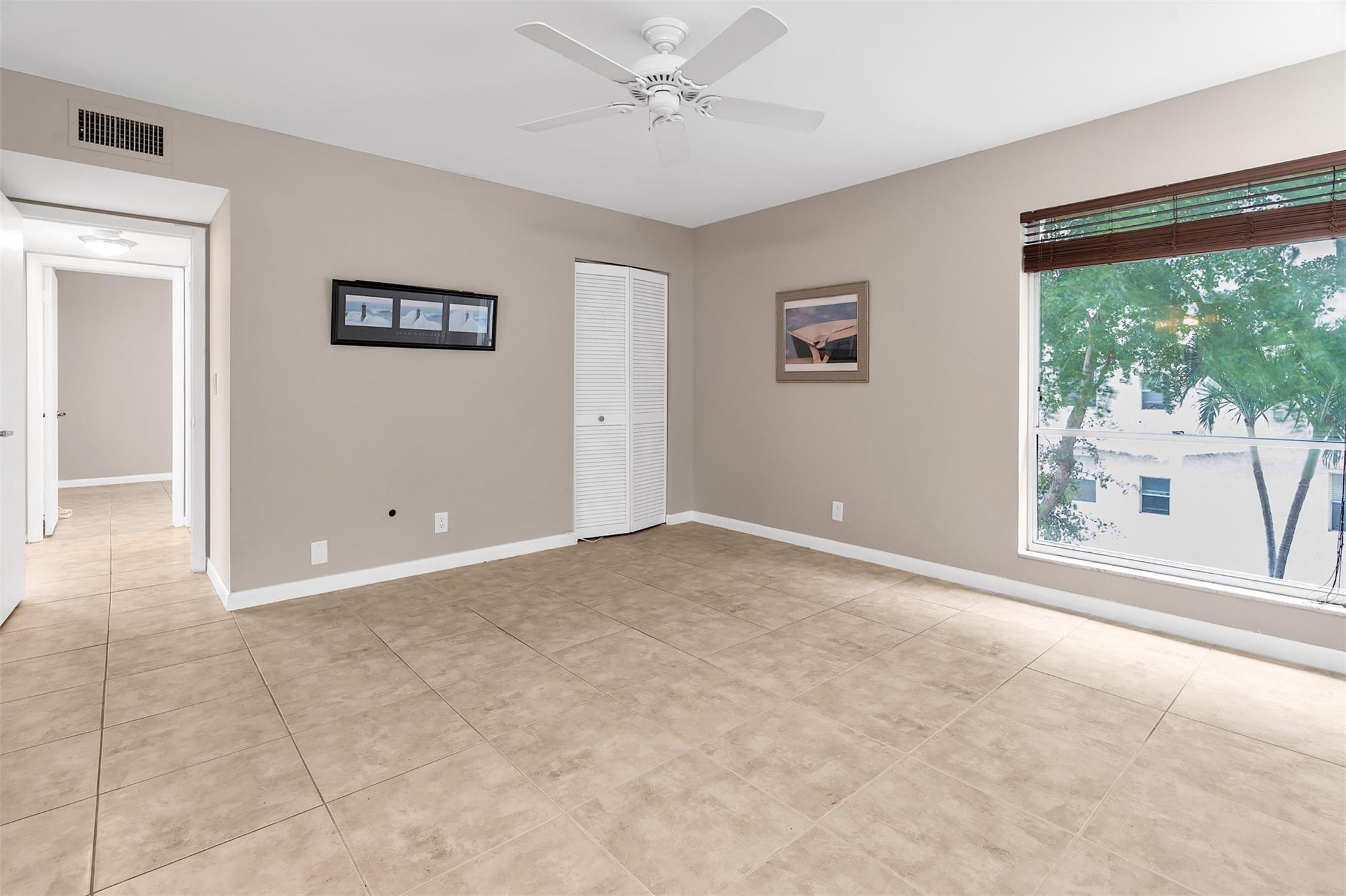 5495 NE 25th Ave 300