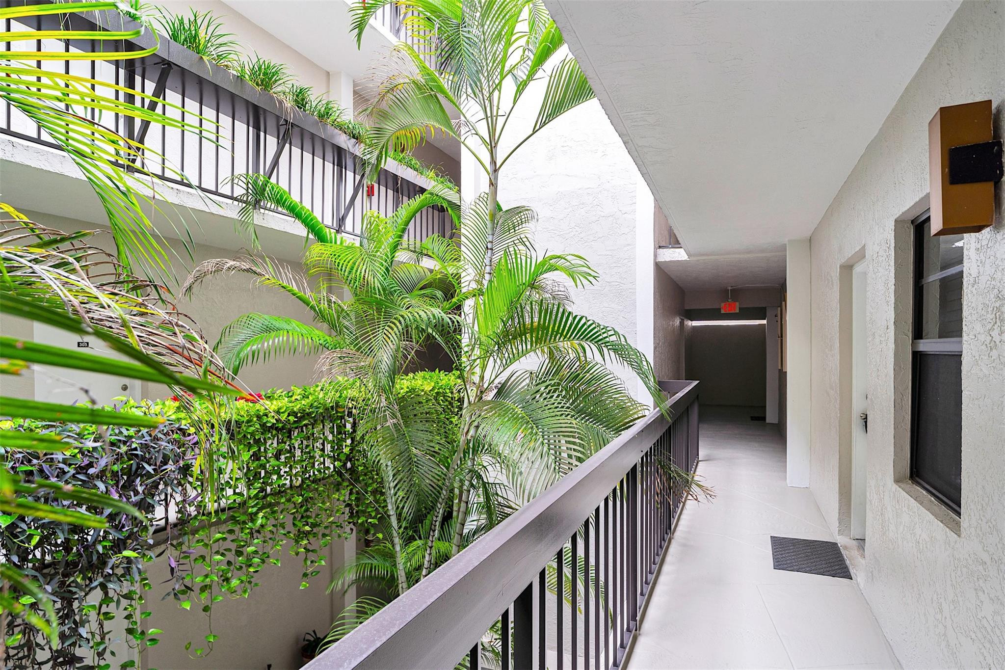 5495 NE 25th Ave 300