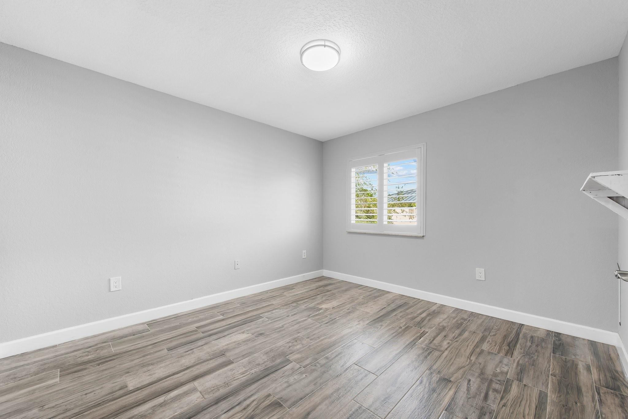 2755 Treasure Cove Cir