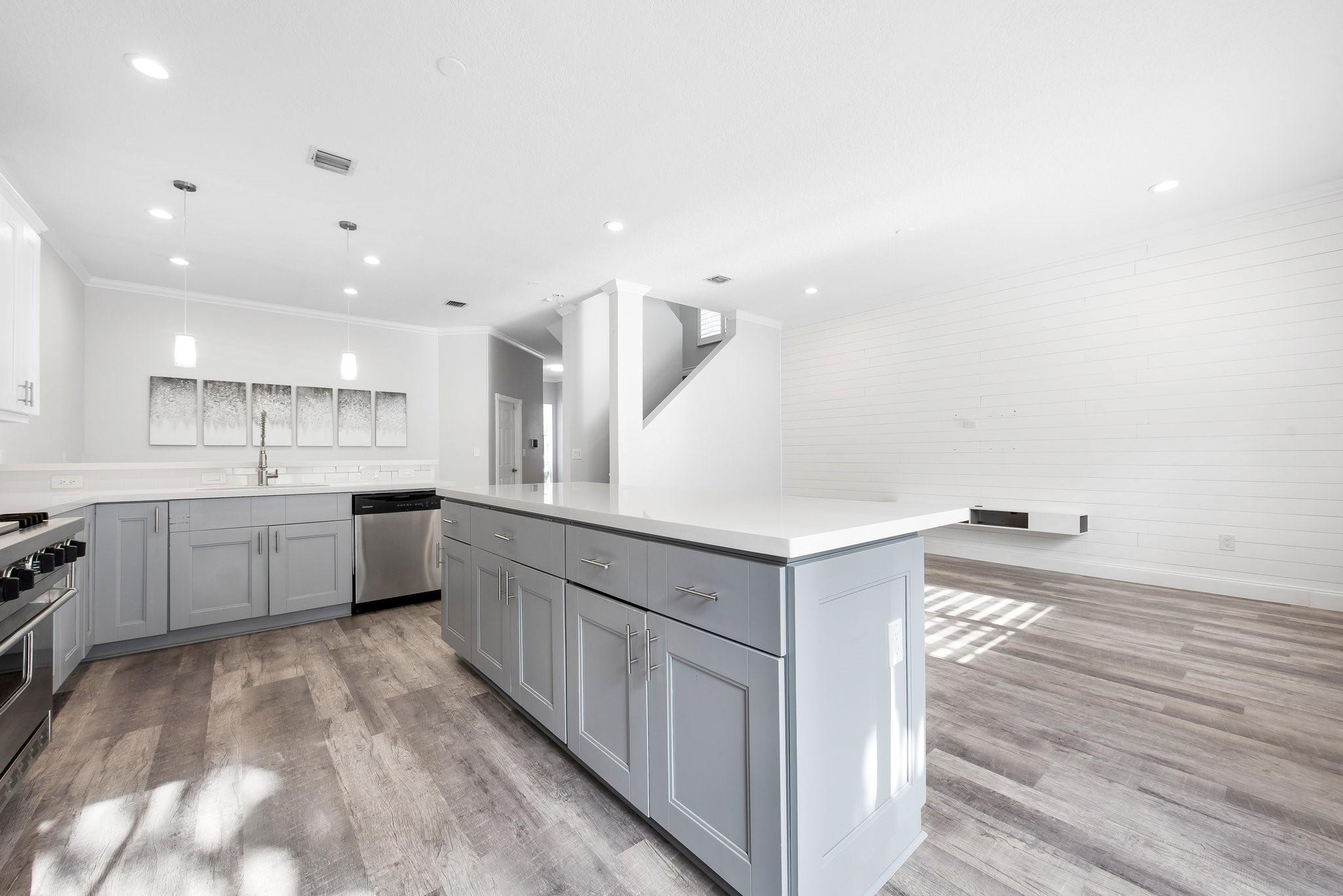 2755 Treasure Cove Cir