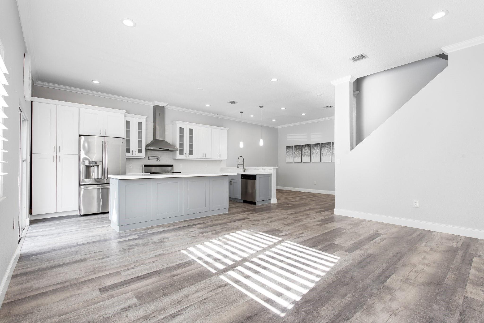 2755 Treasure Cove Cir