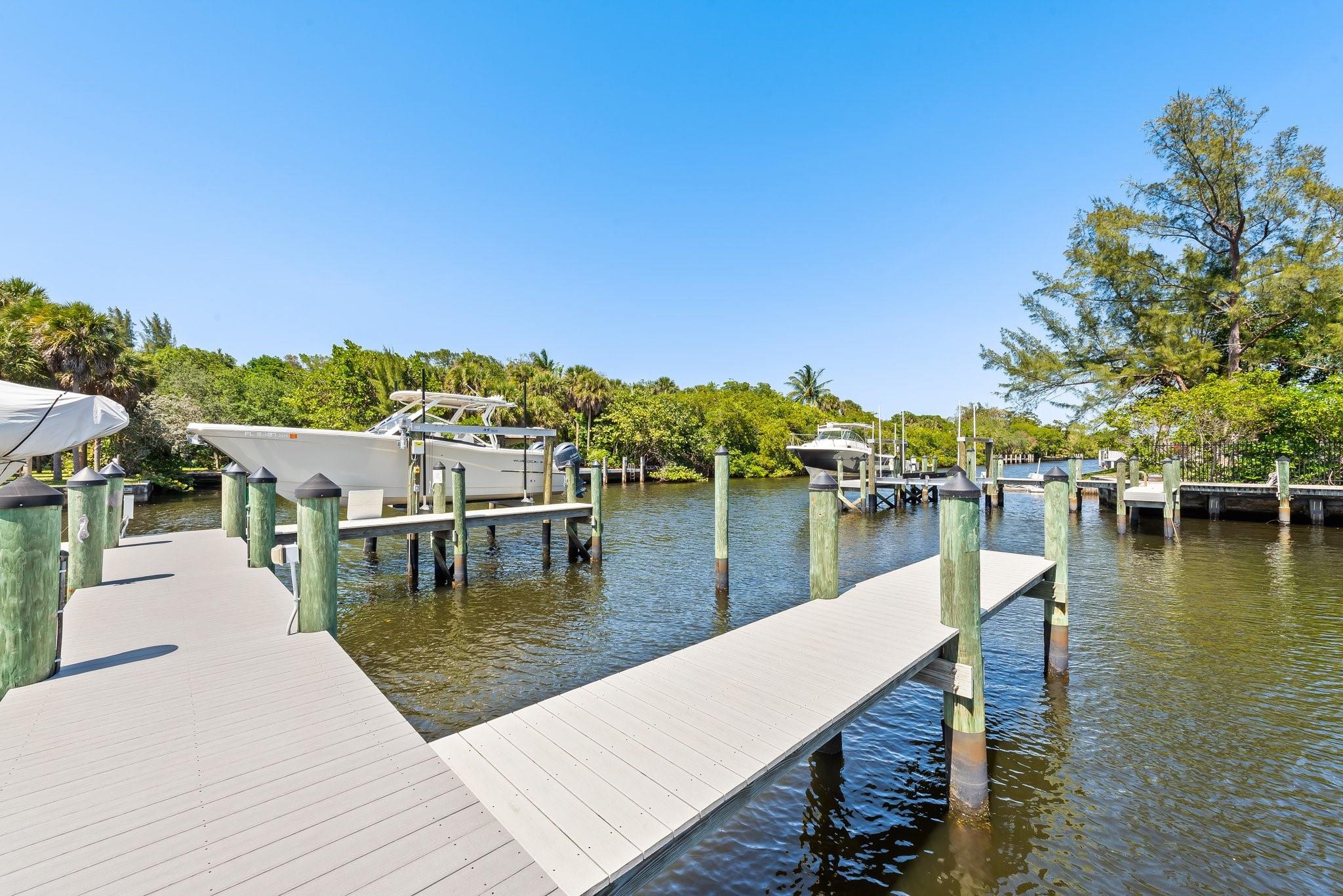 2755 Treasure Cove Cir