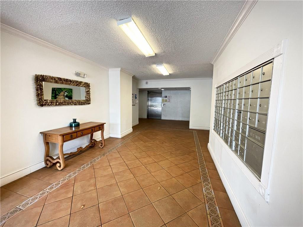 711 N Pine Island Rd 302