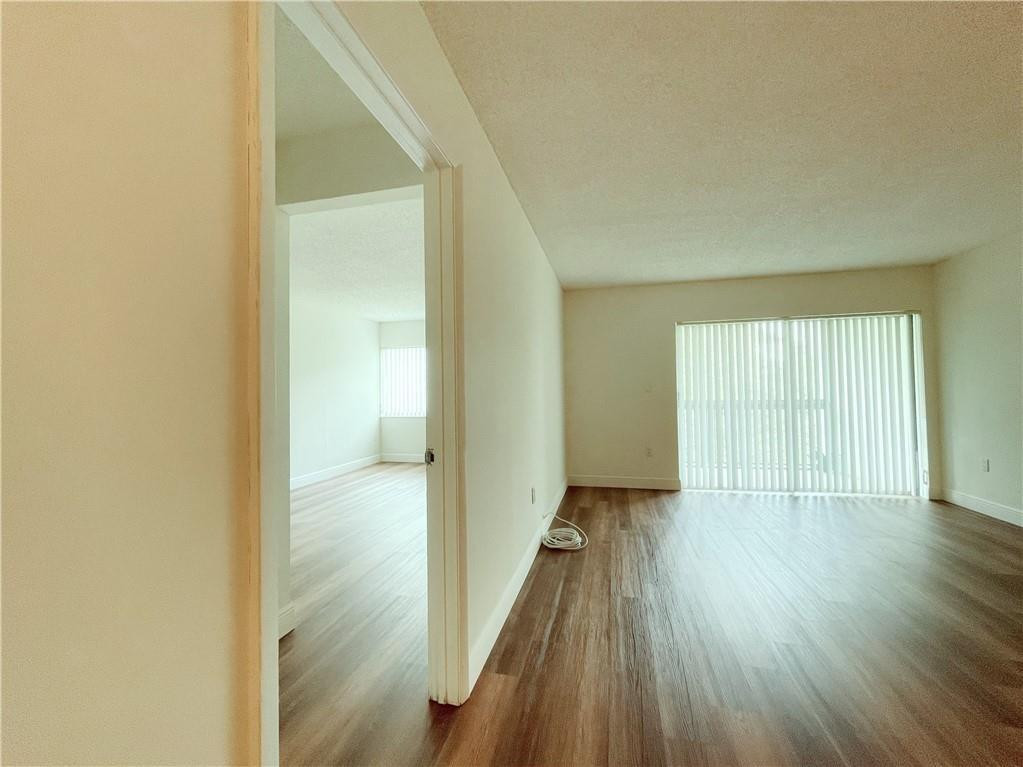 711 N Pine Island Rd 302