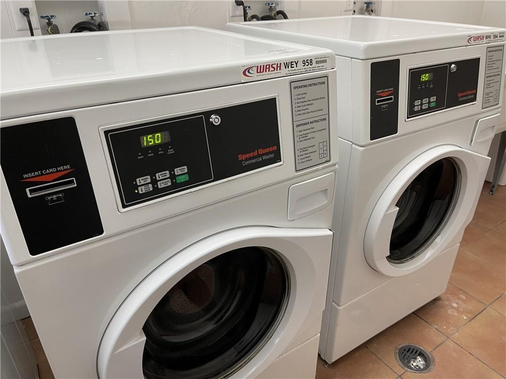 711 N Pine Island Rd 302