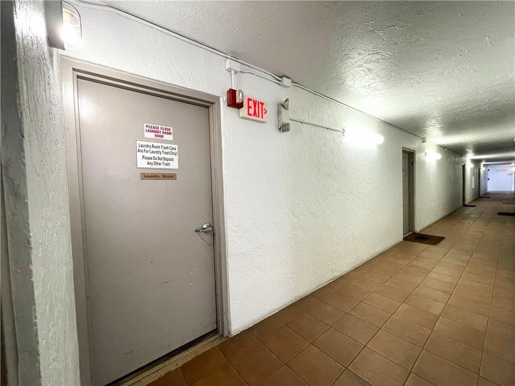 711 N Pine Island Rd 302