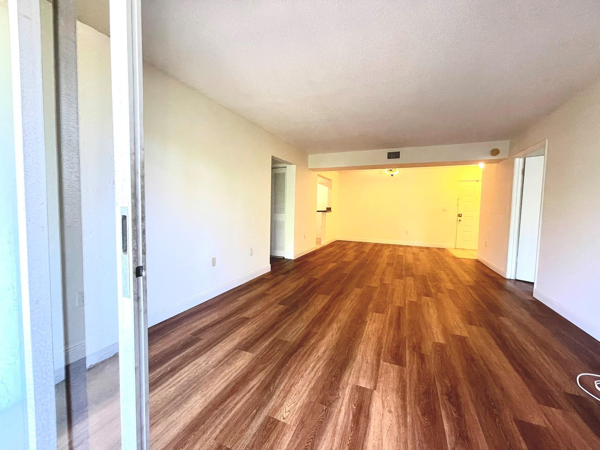 711 N Pine Island Rd 302